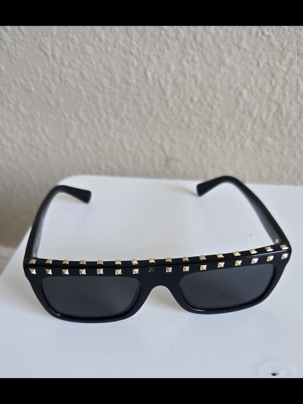 Valentino Rockstud Sunglasses Black VA 4010 5001/87 Designer Shades Italy 51mm